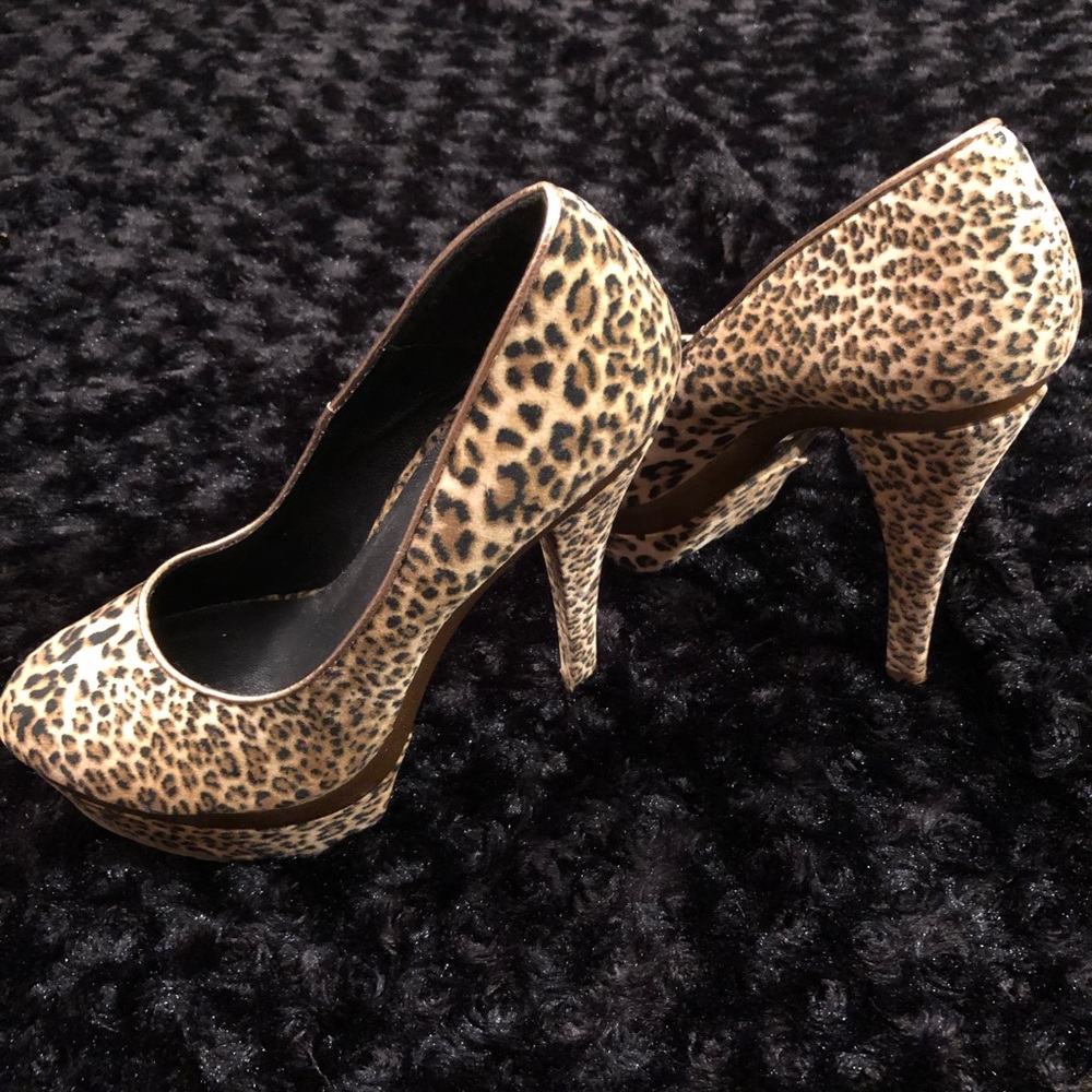 Leopard print pumps - Picture 2 of 4